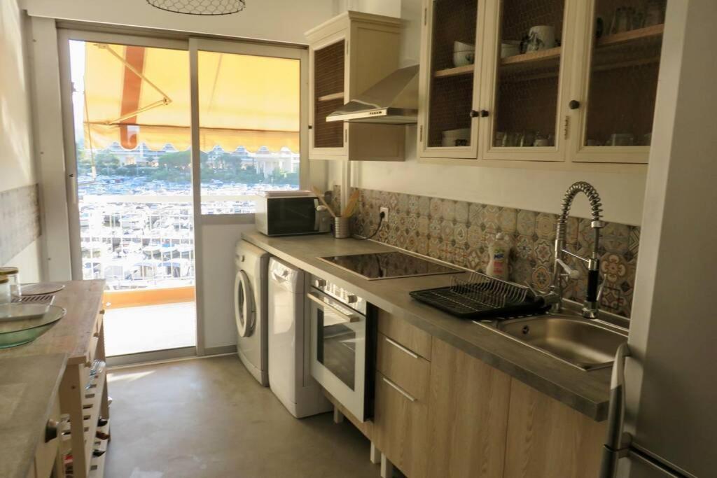 Appartement Lumineux 6 Places Avec Vue Sur Marina Mandelieu Kültér fotó